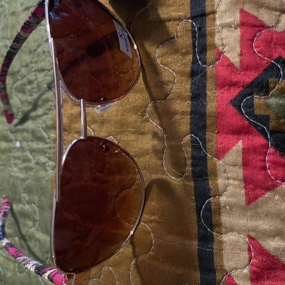 Sunglasses - Picture 3 of 4
